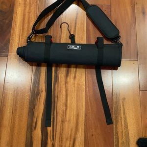 Unisex travel holder